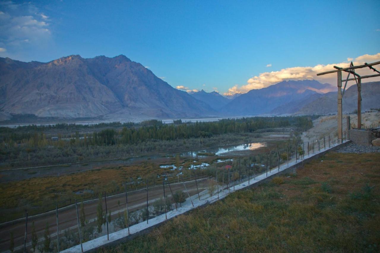 Baltistan Fort Skardu Resort Esterno foto